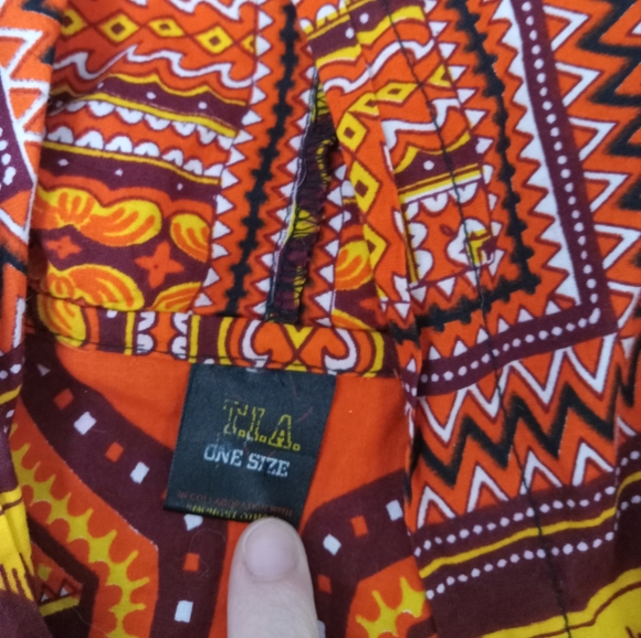 Hooded Vibrant Bohemian Style Top - Picture 3 of 7